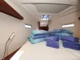 H388Chablis_frontcabin