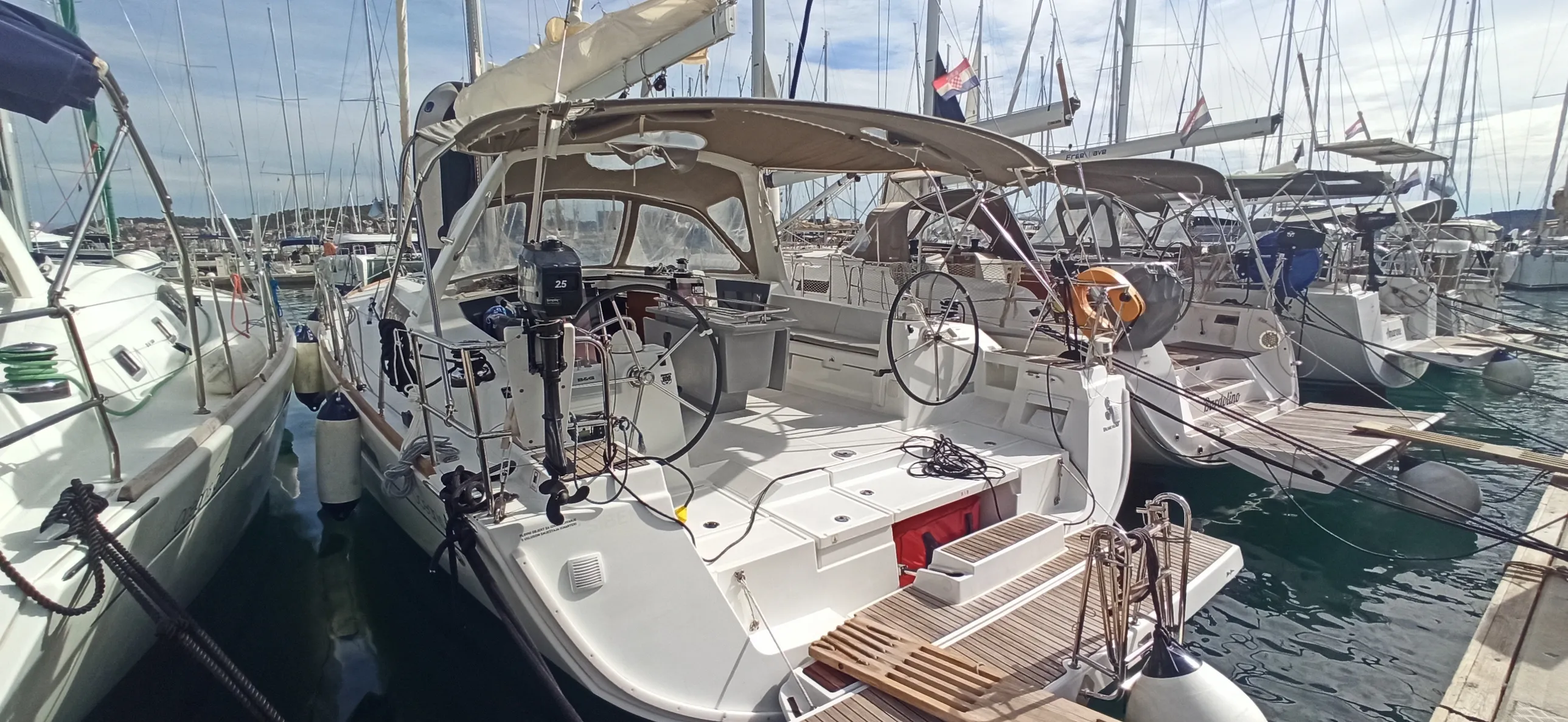 Yachtcharter Beneteau Oceanis 45 ‚Pomerol‘